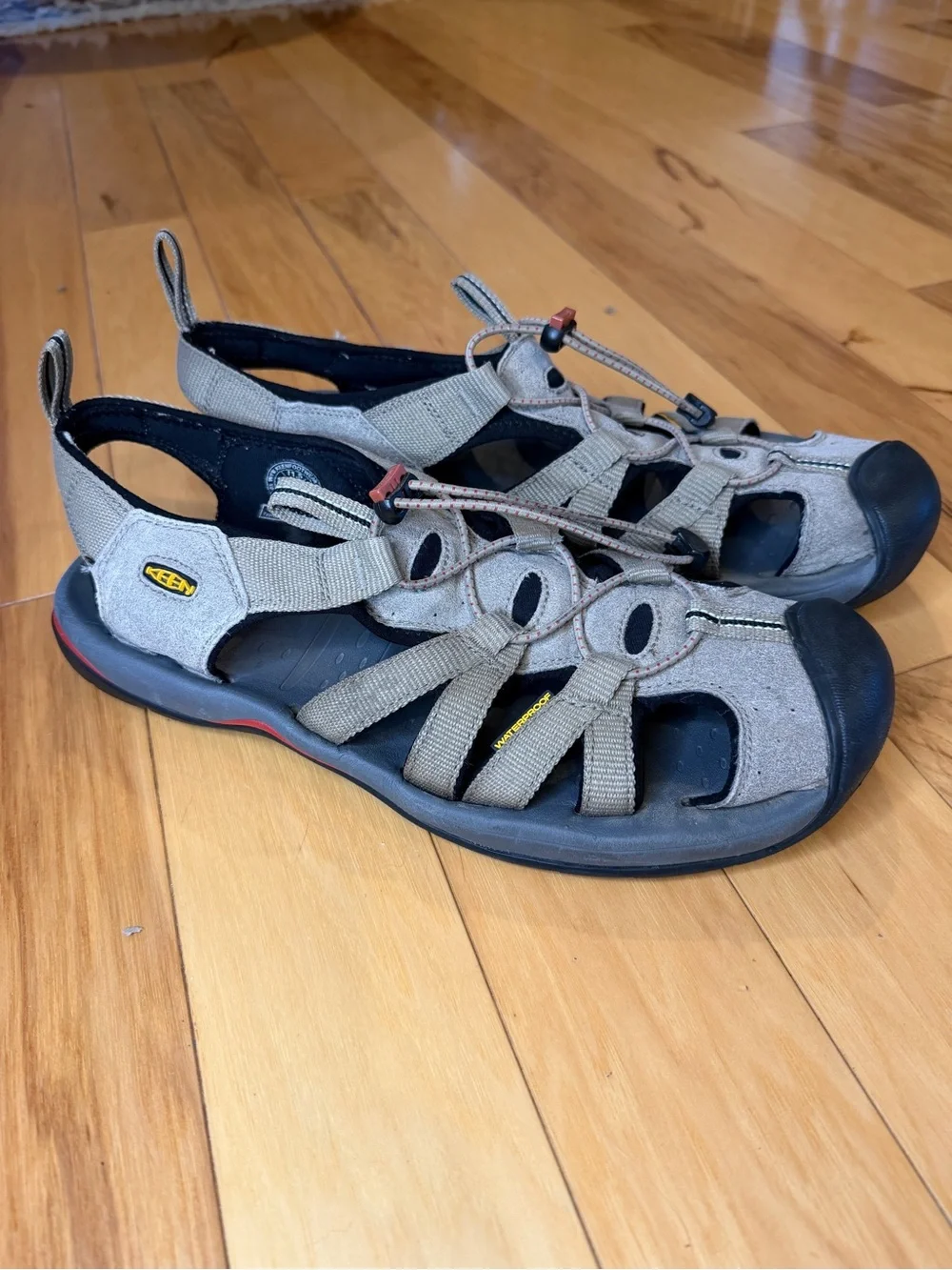 KEEN Newport H2 Men’s Waterproof Sandals Sz 11.5 Taupe Gray Hiking Water Shoes